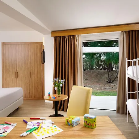 Barcelo Floriana Village 4*