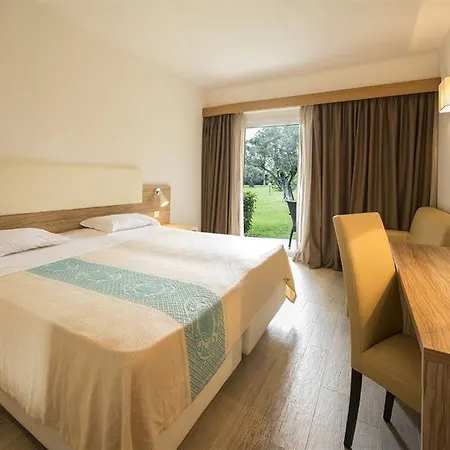 Barcelo Floriana Village 4*