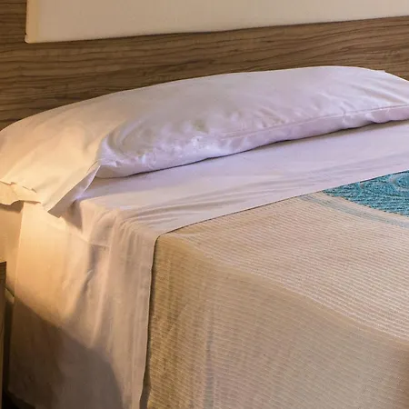 Hotell Barcelo Floriana Village 4*